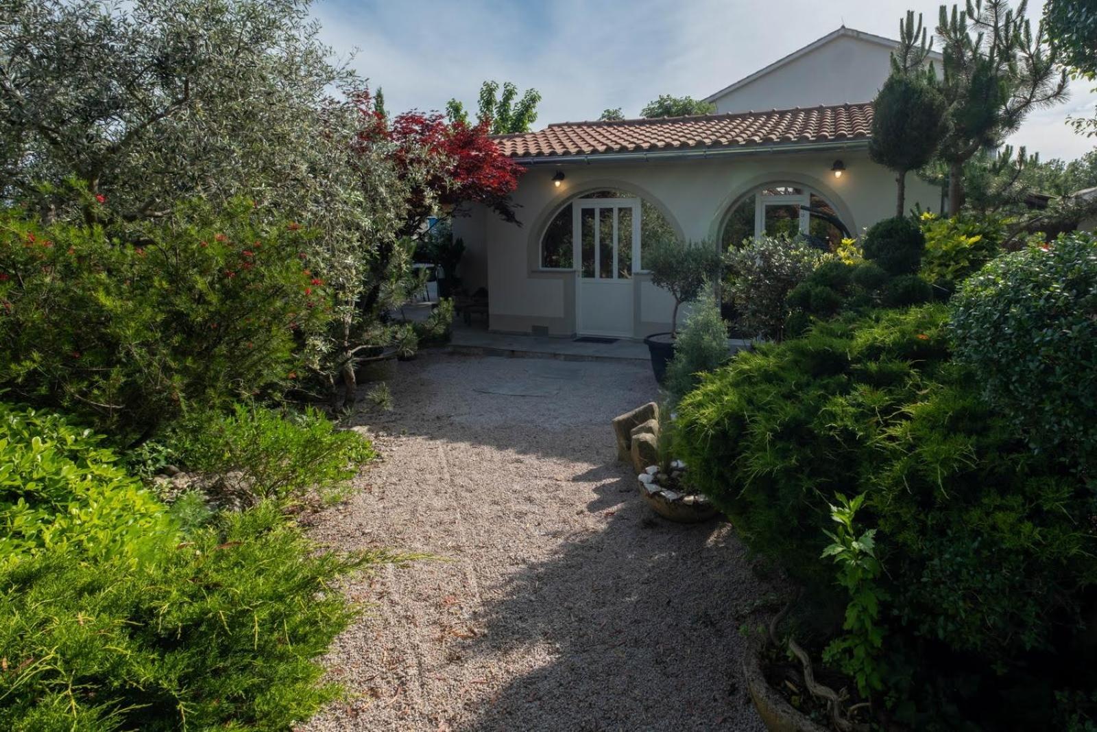 Kosta Villa Brzac
